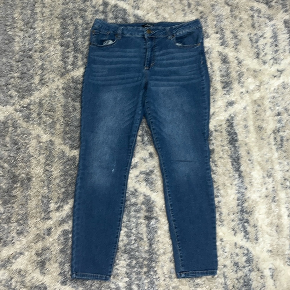 d. Jeans Skinny Jeans 💗✨